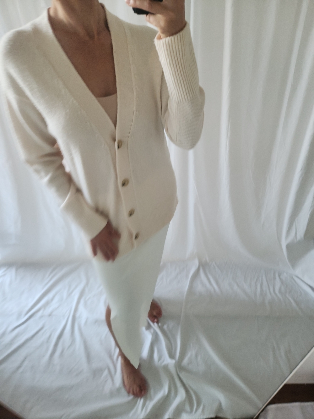 Vince Cream V-Neck Button Cardigan - Picture 2 of 10